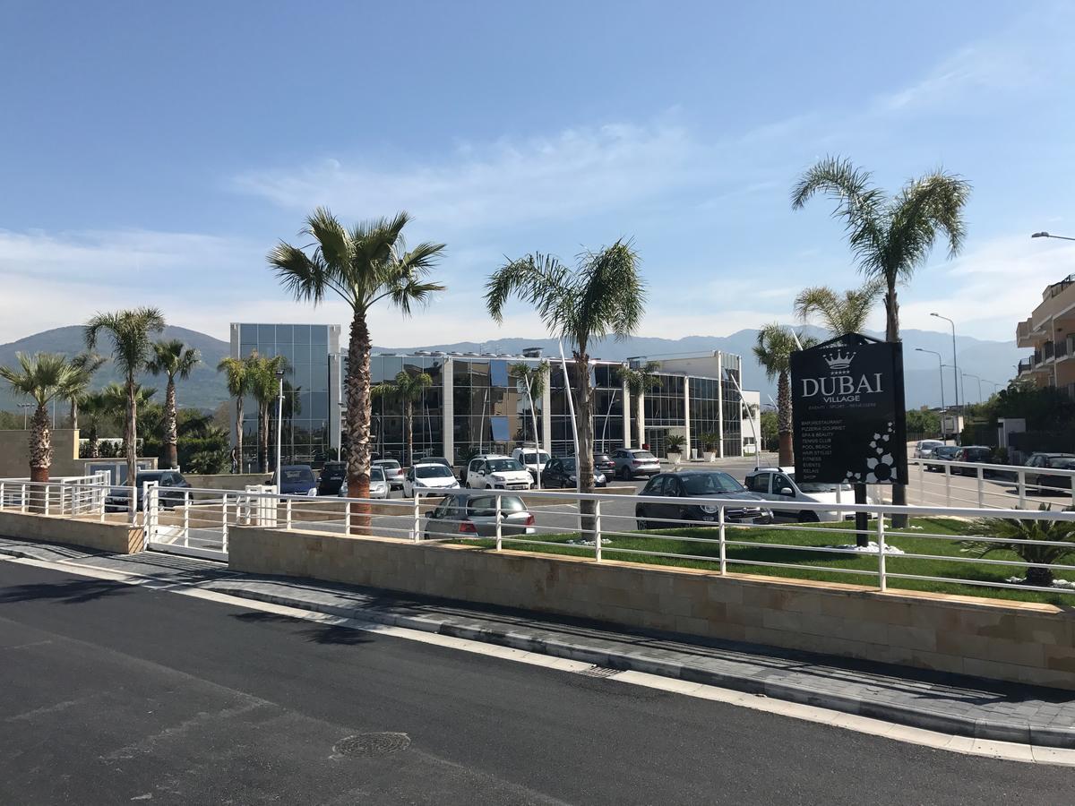 Dubaivillage Camposano Екстериор снимка